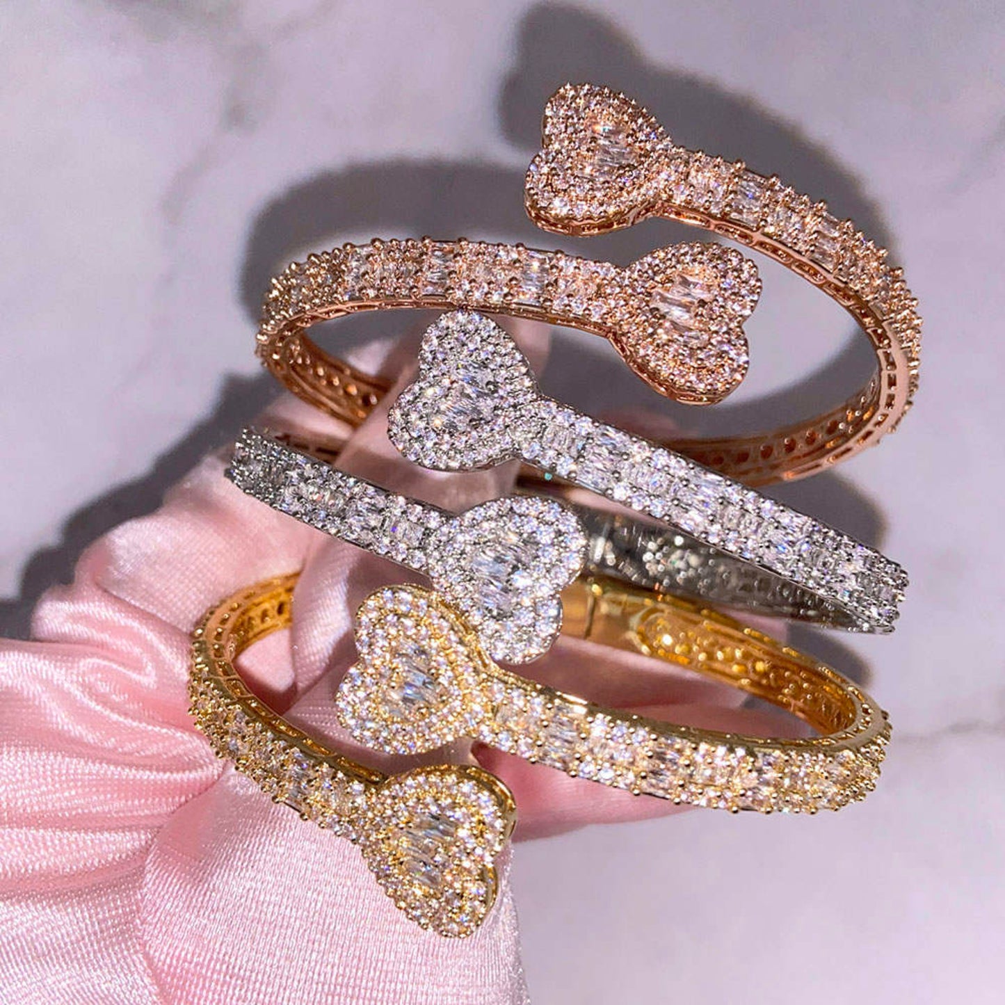 DOUBLE HEART BAGUETTE BANGLE