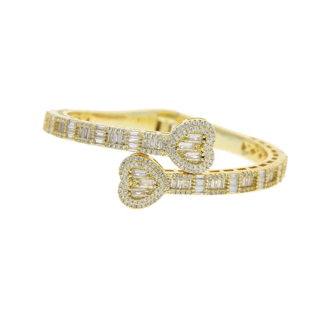 DOUBLE HEART BAGUETTE BANGLE